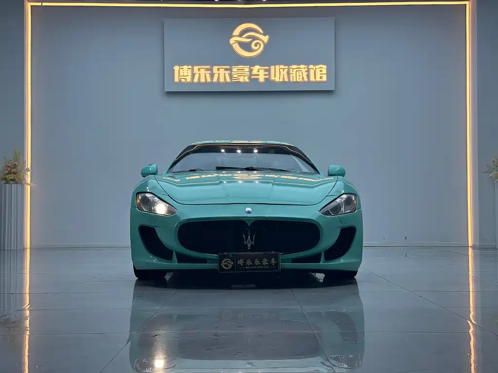 Maserati Maserati GranTurismo 2007 4.2L Standard Edition 2011 - thumbnail 2