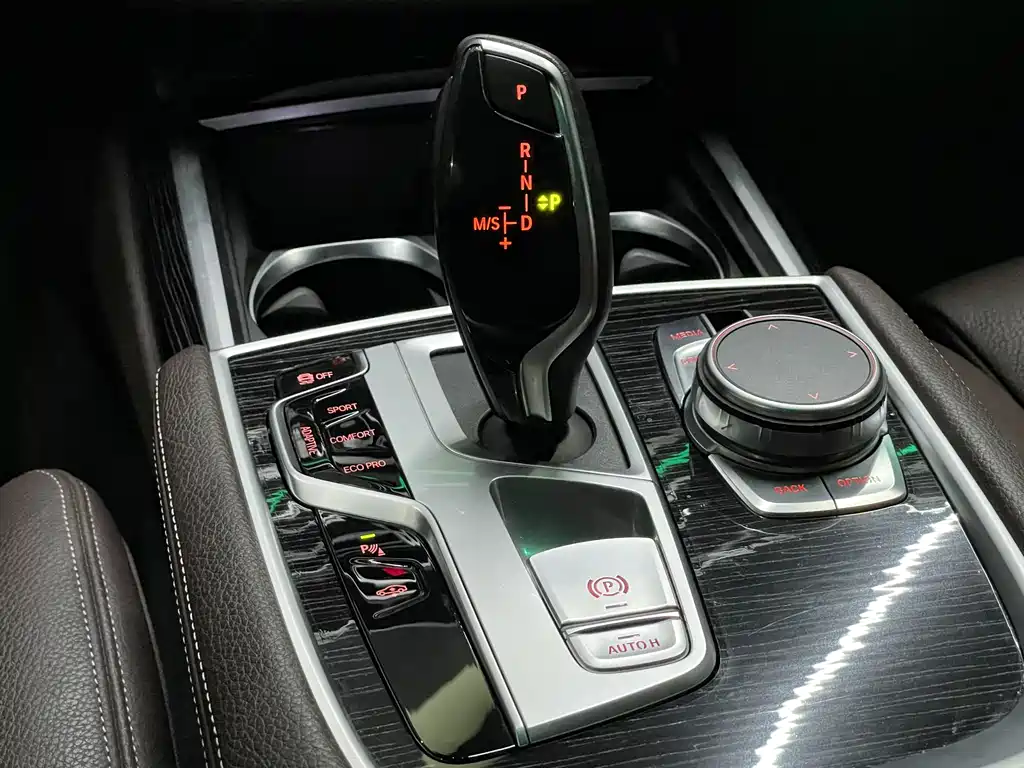 BMW BMW 7 Series 2018 730Li Leading Model M Sport Package 2019 - thumbnail 16