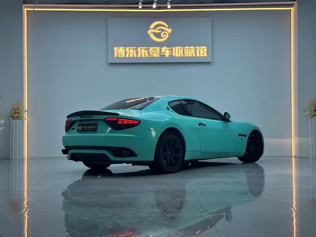 Maserati Maserati GranTurismo 2007 4.2L Standard Edition 2011 - thumbnail 4