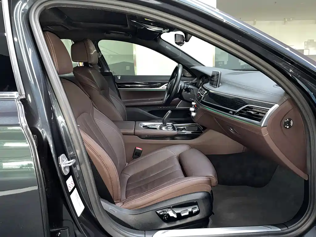 BMW BMW 7 Series 2018 730Li Leading Model M Sport Package 2019 - thumbnail 18