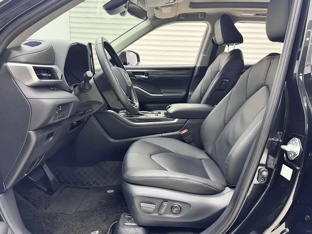 Toyota Toyota Highlander 2024 2.5L Intelligent Electric Hybrid Two-Wheel Drive Premium Edition 7-Seat 2024 - thumbnail 6