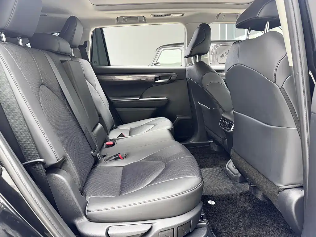 Toyota Toyota Highlander 2024 2.5L Intelligent Electric Hybrid Two-Wheel Drive Premium Edition 7-Seat 2024 - thumbnail 9