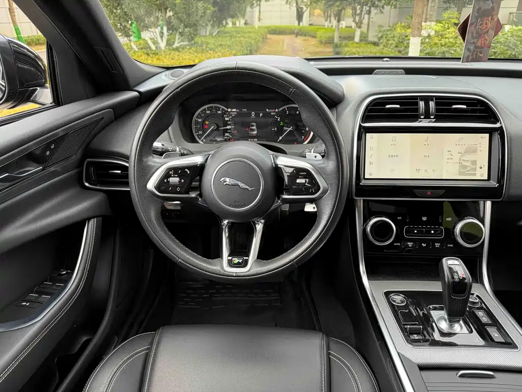 Jaguar Jaguar XEL 2022 2.0T 200PS R-DYNAMIC Youth Sport Edition 2022 - thumbnail 10