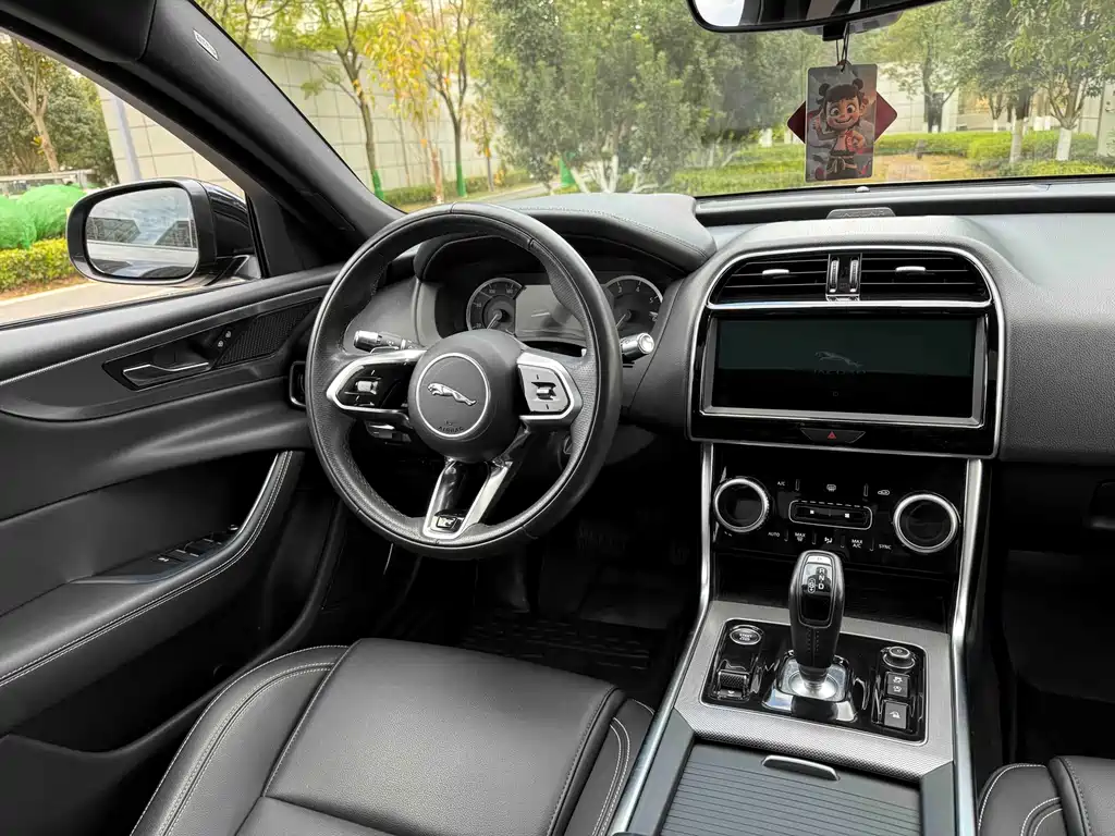 Jaguar Jaguar XEL 2022 2.0T 200PS R-DYNAMIC Youth Sport Edition 2022 - thumbnail 14
