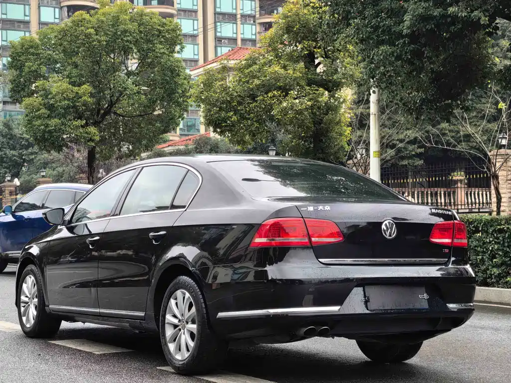 Volkswagen Volkswagen Magotan 2015 Facelift 1.8TSI Luxury Edition 2016 - thumbnail 5