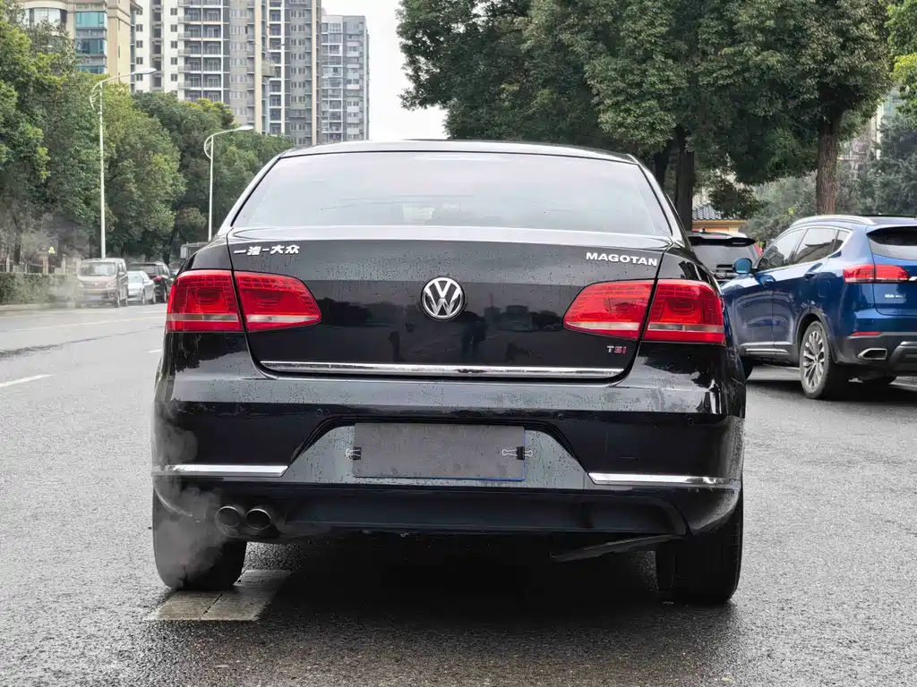 Volkswagen Volkswagen Magotan 2015 Facelift 1.8TSI Luxury Edition 2016 - thumbnail 7