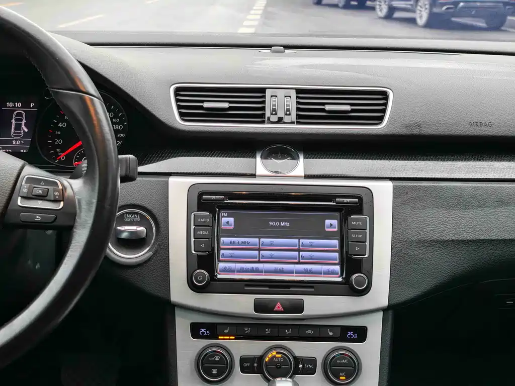 Volkswagen Volkswagen Magotan 2015 Facelift 1.8TSI Luxury Edition 2016 - thumbnail 11