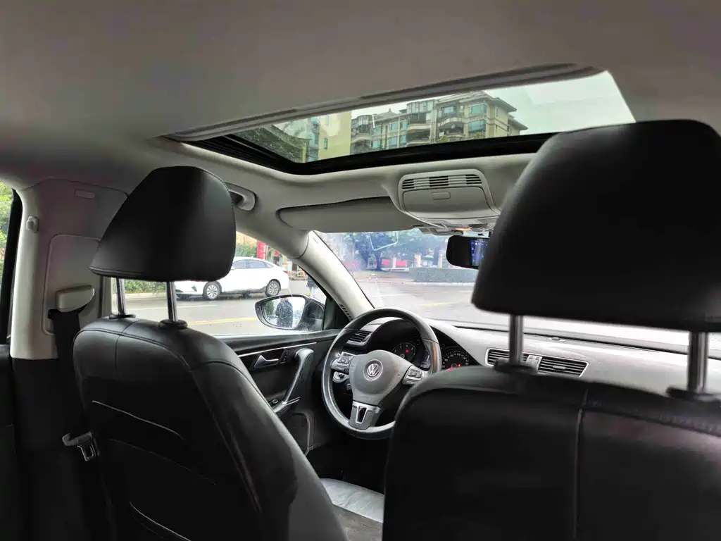 Volkswagen Volkswagen Magotan 2015 Facelift 1.8TSI Luxury Edition 2016 - thumbnail 13