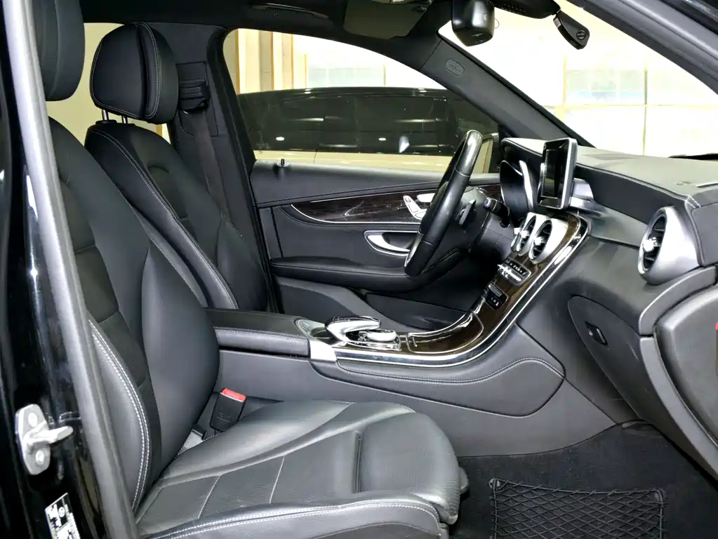 Mercedes-Benz Mercedes-Benz GLC 2018 Facelift GLC 260 4MATIC Sport Edition 2018 - thumbnail 11