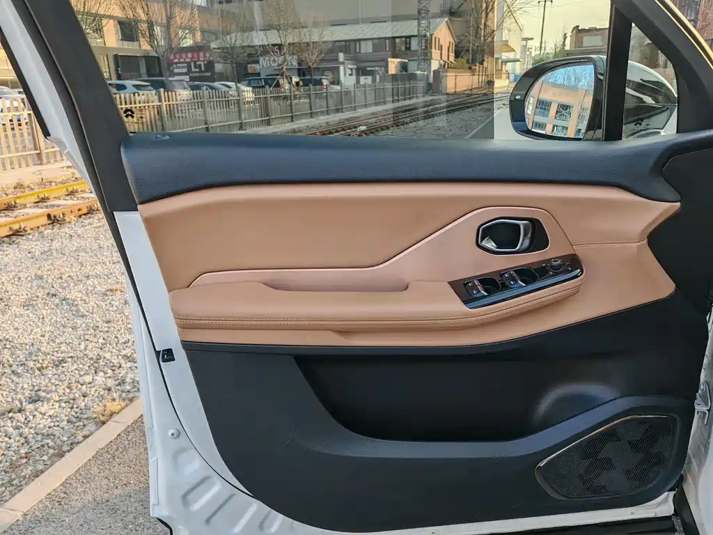 NIO NIO ES8 2018 355KM Standard Edition 7-seater 2019 - thumbnail 6