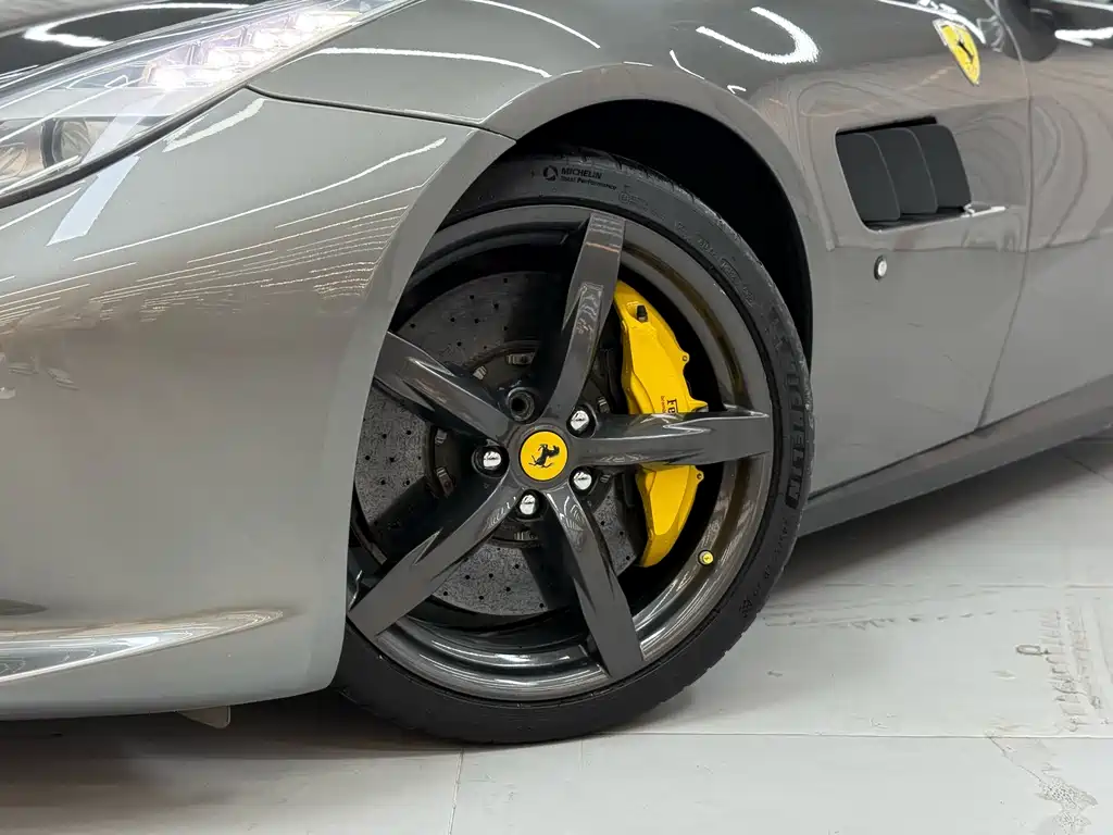 Ferrari Ferrari GTC4Lusso 2016 6.3L V12 2016 - thumbnail 8
