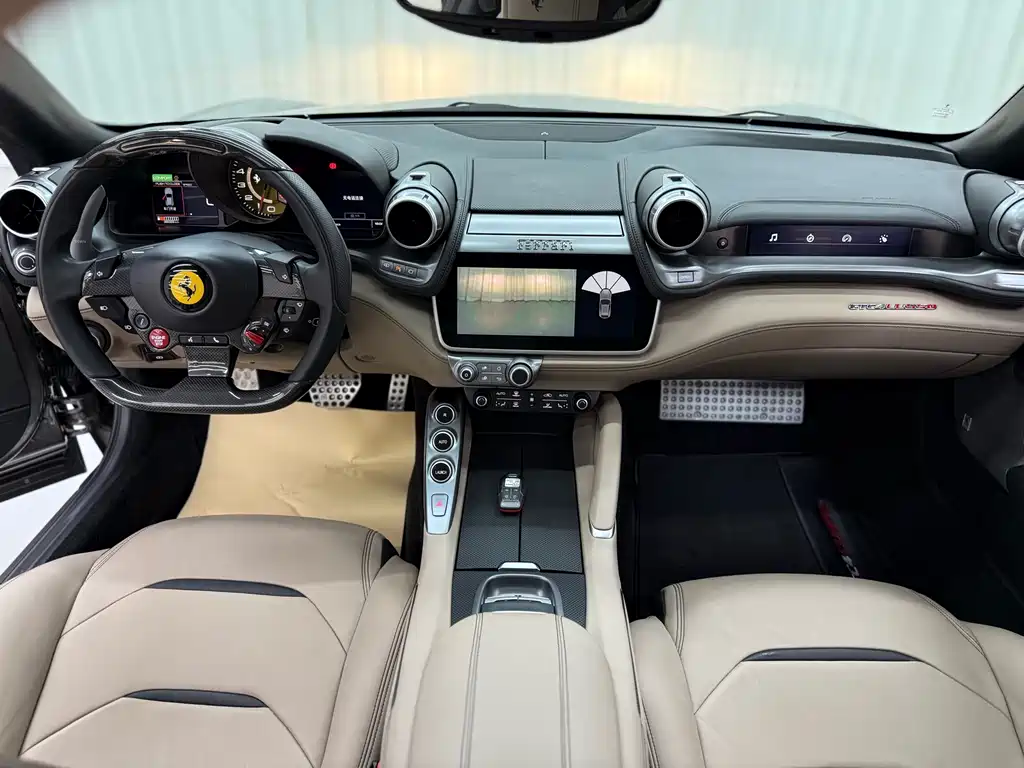 Ferrari Ferrari GTC4Lusso 2016 6.3L V12 2016 - thumbnail 12