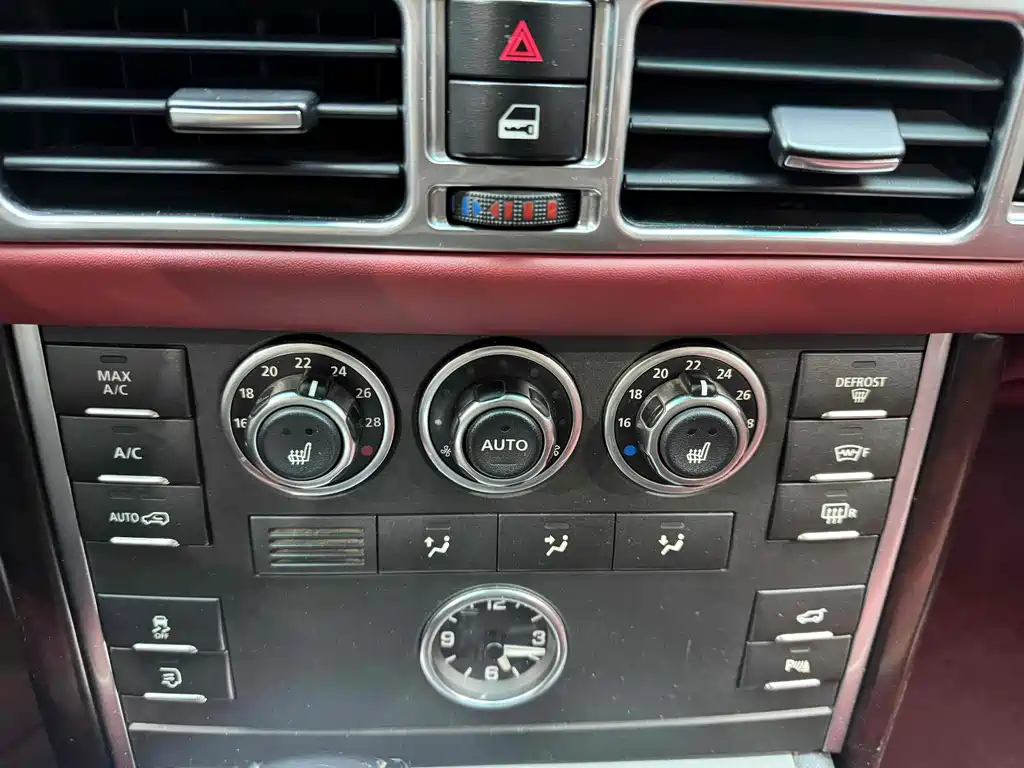 Land Rover Range Rover 2012 5.0L V8 NA 2012 - thumbnail 10