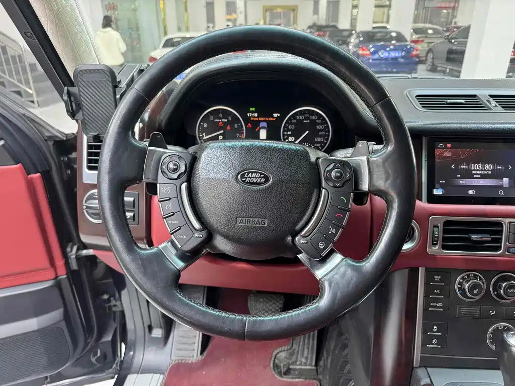 Land Rover Range Rover 2012 5.0L V8 NA 2012 - thumbnail 16