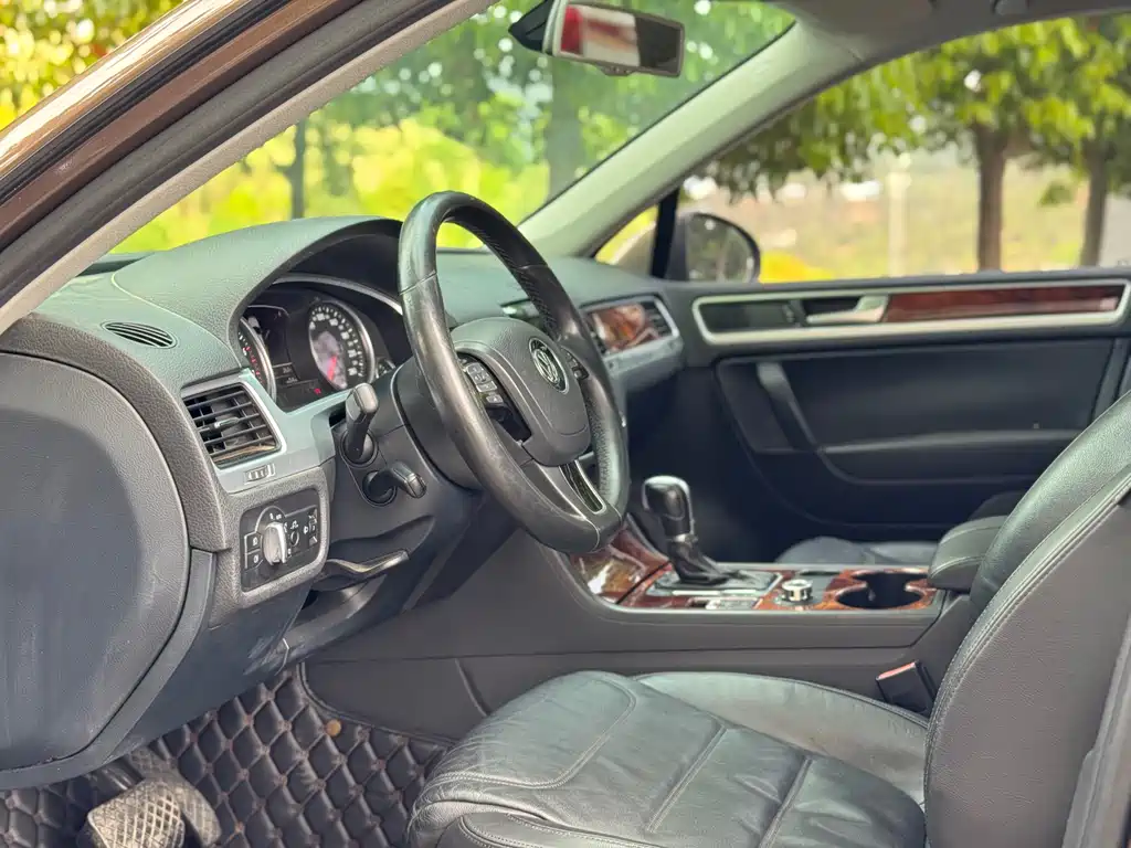 Volkswagen Volkswagen Touareg 2011 3.0 TSI Comfort Line 2013 - thumbnail 6