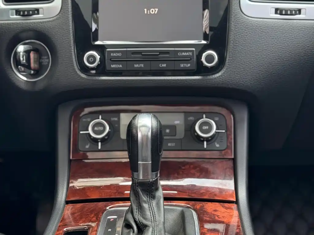 Volkswagen Volkswagen Touareg 2011 3.0 TSI Comfort Line 2013 - thumbnail 10