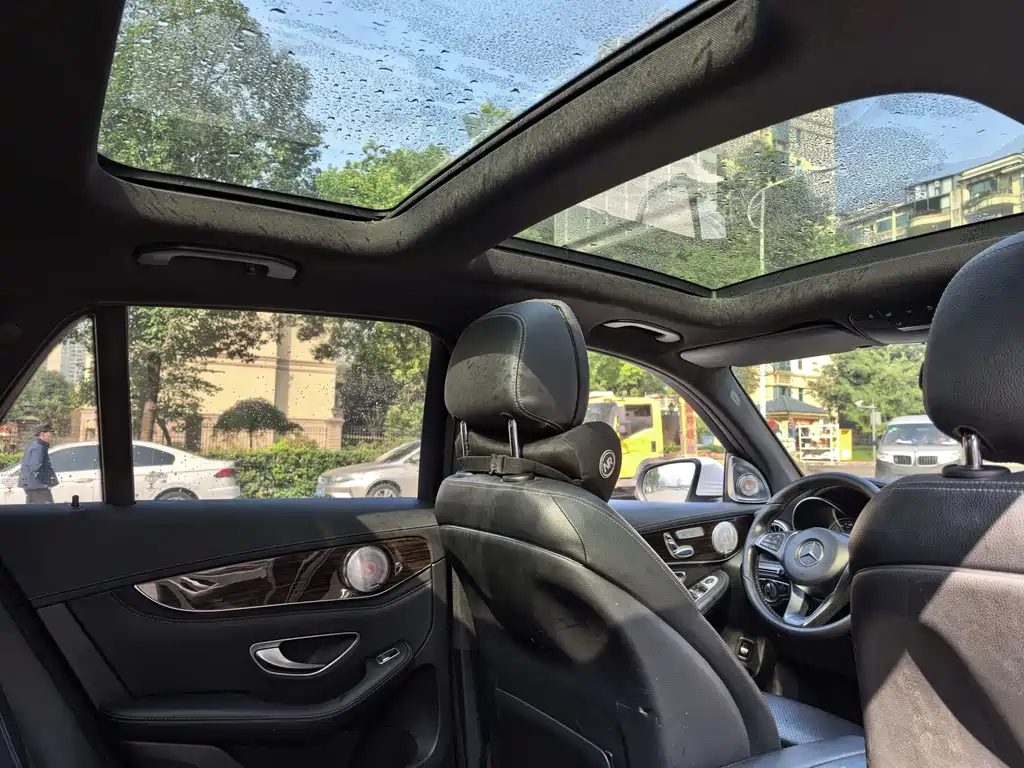Mercedes-Benz Mercedes-Benz GLC 2018 GLC 260 4MATIC Sport Edition 2018 - thumbnail 11
