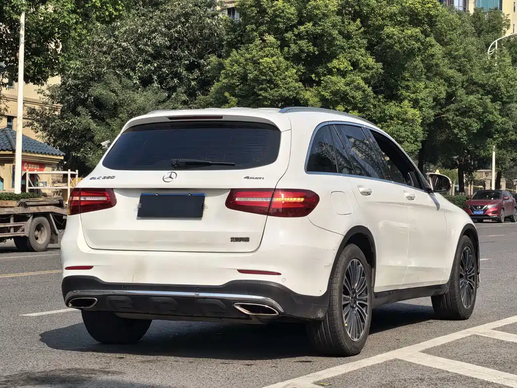 Mercedes-Benz Mercedes-Benz GLC 2018 GLC 260 4MATIC Sport Edition 2018 - thumbnail 19