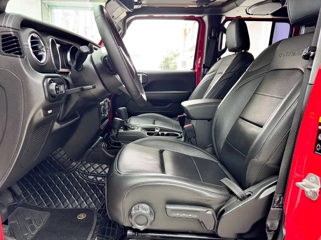 Jeep Gladiator 2022 3.6L Launch Edition 2023 - thumbnail 8