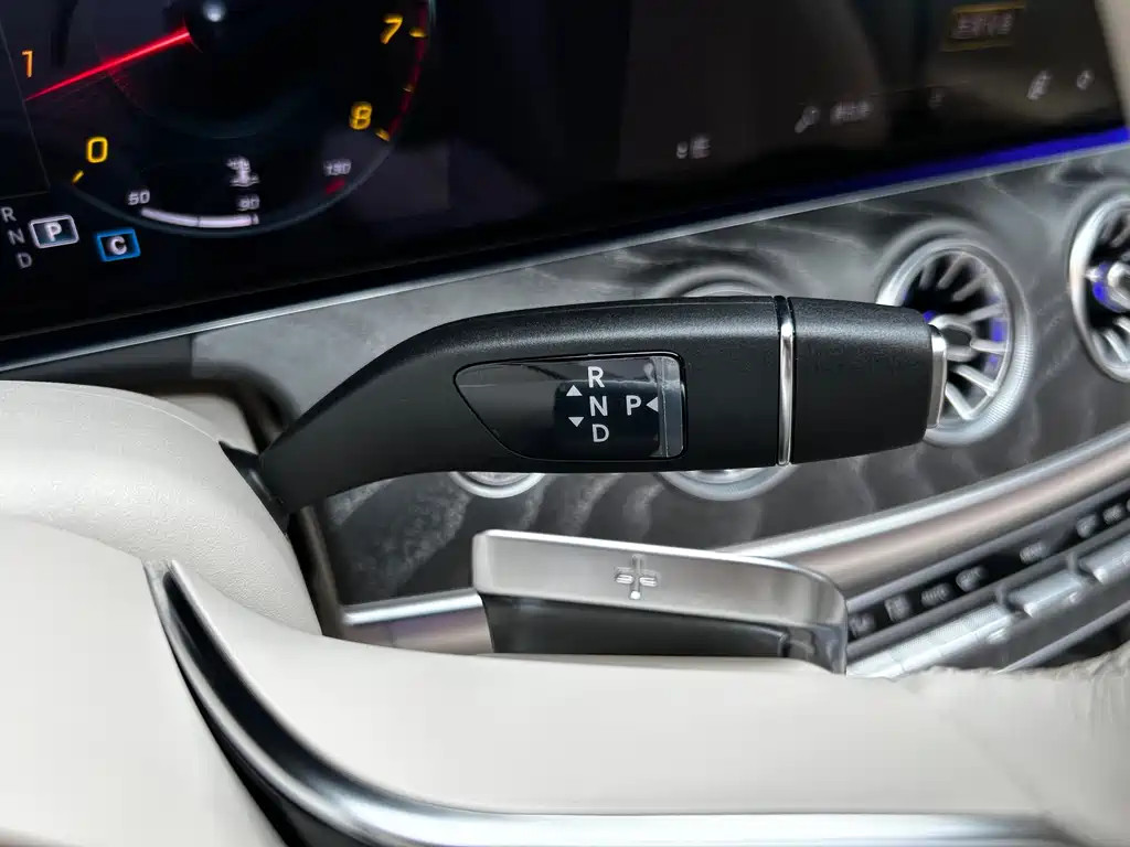 Mercedes-Benz Mercedes-Benz CLS 2023 Facelift CLS 300 AMG Line 2024 - thumbnail 8