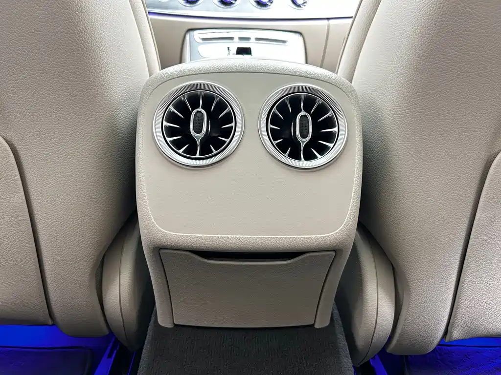 Mercedes-Benz Mercedes-Benz CLS 2023 Facelift CLS 300 AMG Line 2024 - thumbnail 17