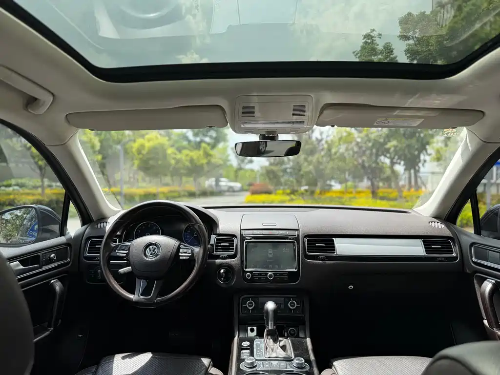 Volkswagen Volkswagen Touareg 2017 3.0TSI Outdoor Edition 2017 - thumbnail 8