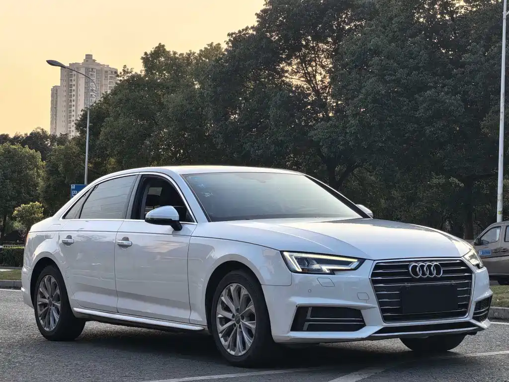 Audi Audi A4L 2019 40 TFSI Progressive Edition China V 2019 - thumbnail 2