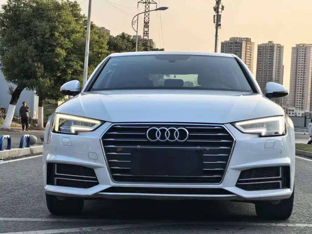 Audi Audi A4L 2019 40 TFSI Progressive Edition China V 2019 - thumbnail 3