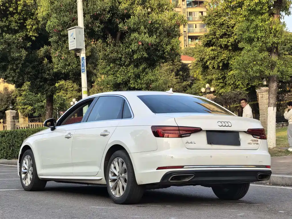 Audi Audi A4L 2019 40 TFSI Progressive Edition China V 2019 - thumbnail 12
