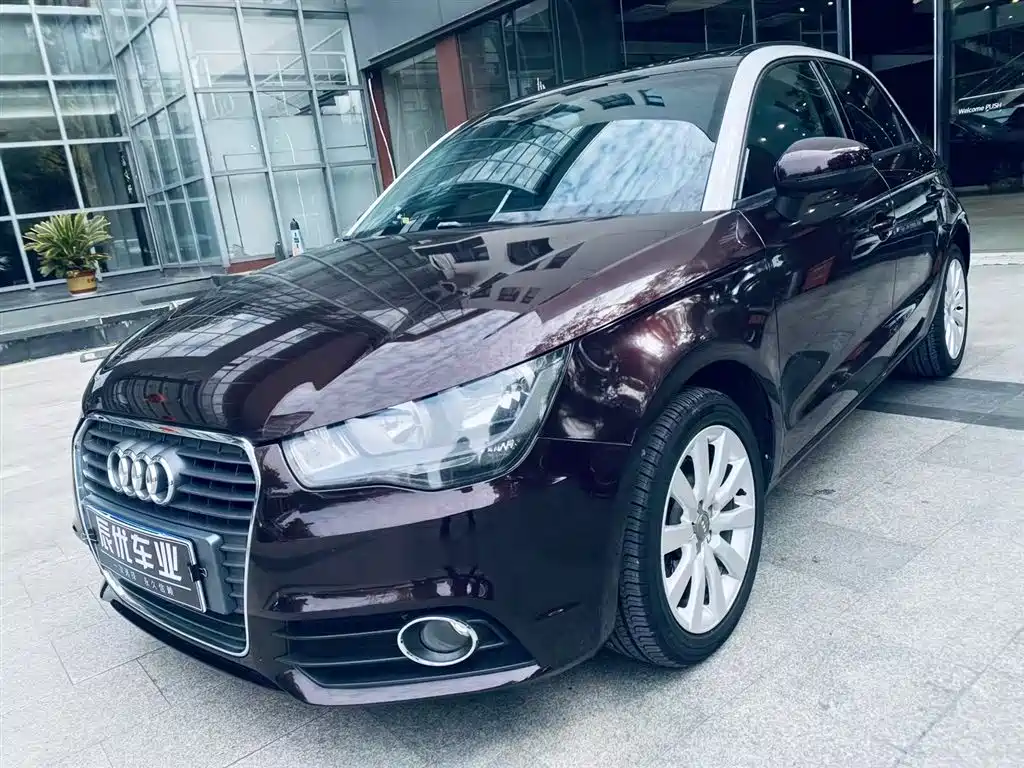 Audi Audi A1 2014 30 TFSI Sportback Comfort Line 2013