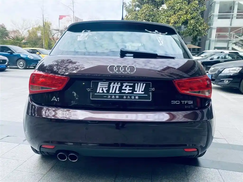 Audi Audi A1 2014 30 TFSI Sportback Comfort Line 2013 - thumbnail 4