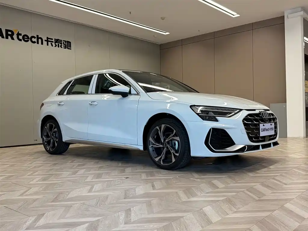 Audi Audi A3 2025 Sportback 35 TFSI Premium Plus 2026 - thumbnail 3