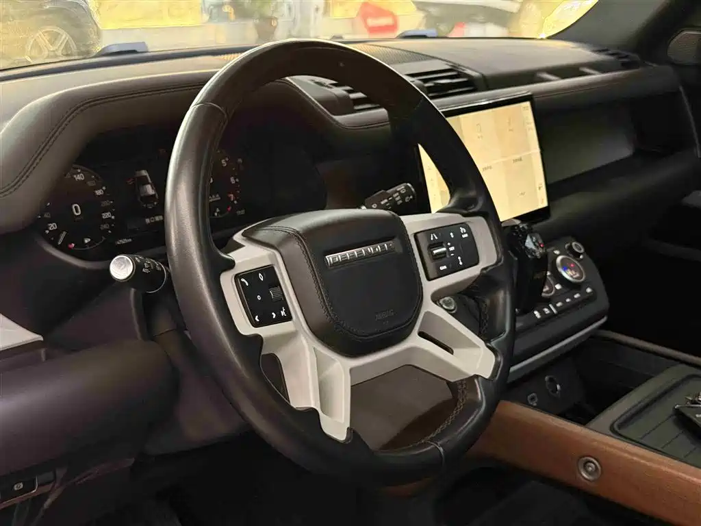 Land Rover Land Rover Defender 2024 110 3.0T P400 X-DYNAMIC HSE 2023 - thumbnail 10