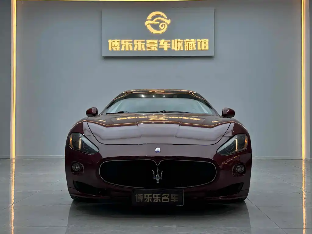 Maserati Maserati GranTurismo 2009 4.7L Sport Automatic 2013 - thumbnail 2