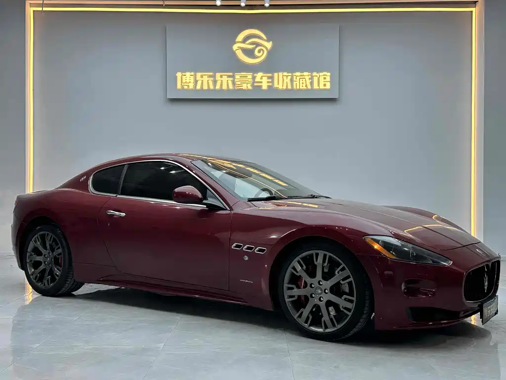 Maserati Maserati GranTurismo 2009 4.7L Sport Automatic 2013 - thumbnail 3
