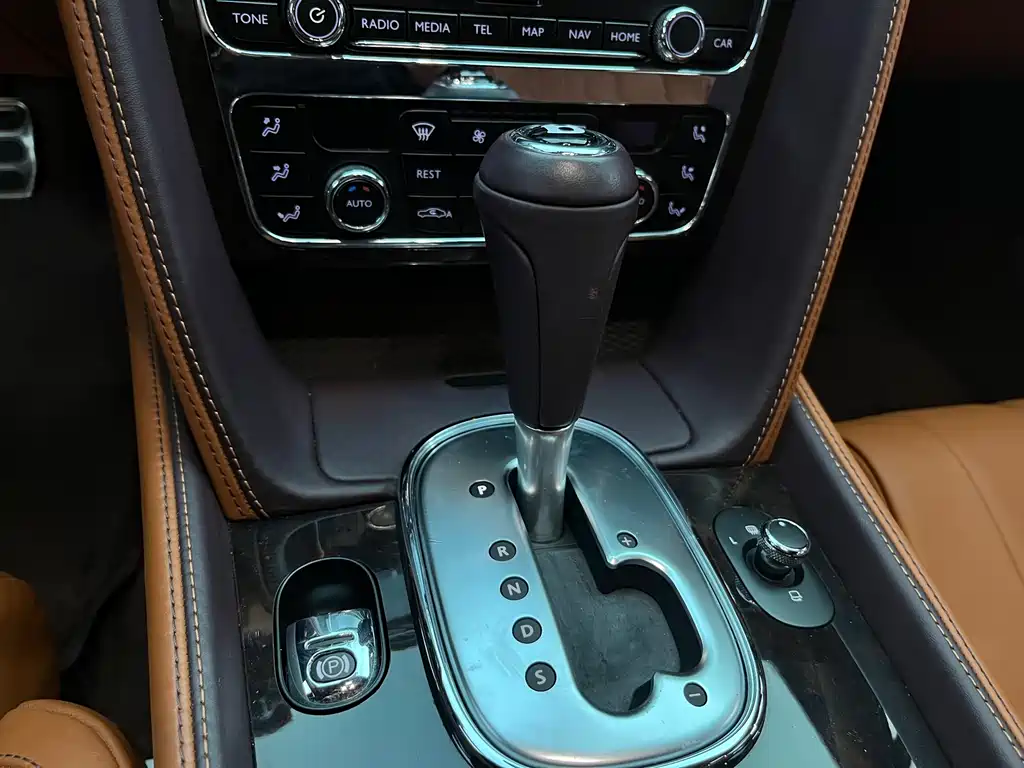 Bentley Bentley Flying Spur 2015 4.0T V8 Standard Edition 2016 - thumbnail 18