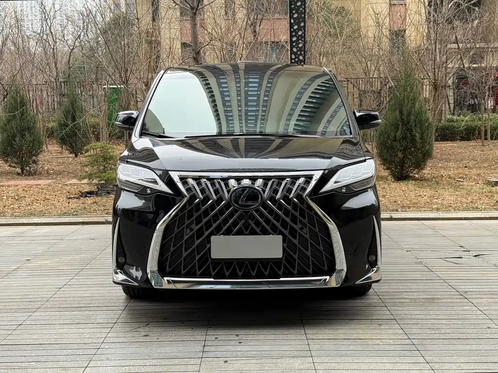 Lexus Lexus LM 300h Four-Seat Executive Version 2020 Model 2022 - thumbnail 3