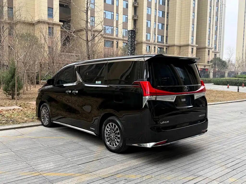 Lexus Lexus LM 300h Four-Seat Executive Version 2020 Model 2022 - thumbnail 5