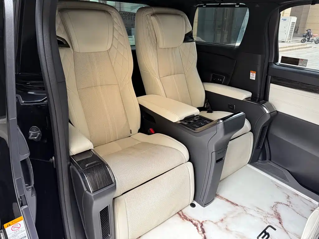 Lexus Lexus LM 300h Four-Seat Executive Version 2020 Model 2022 - thumbnail 13