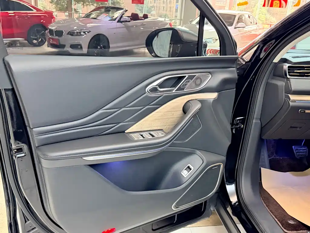 Hongqi Hongqi HS7 2023 2.0T Automatic AWD Flag Enjoyment Edition Six Seats 2023 - thumbnail 6