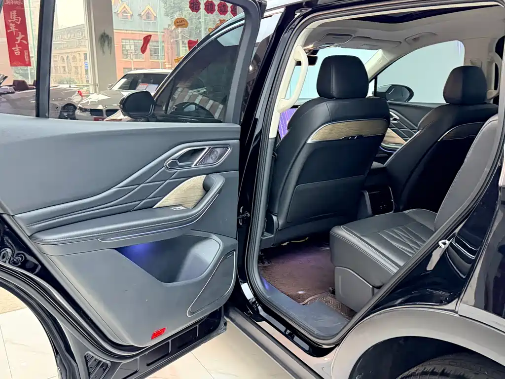 Hongqi Hongqi HS7 2023 2.0T Automatic AWD Flag Enjoyment Edition Six Seats 2023 - thumbnail 10