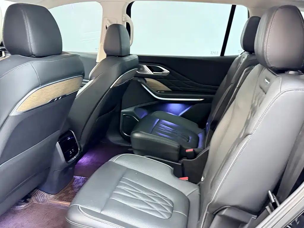 Hongqi Hongqi HS7 2023 2.0T Automatic AWD Flag Enjoyment Edition Six Seats 2023 - thumbnail 11