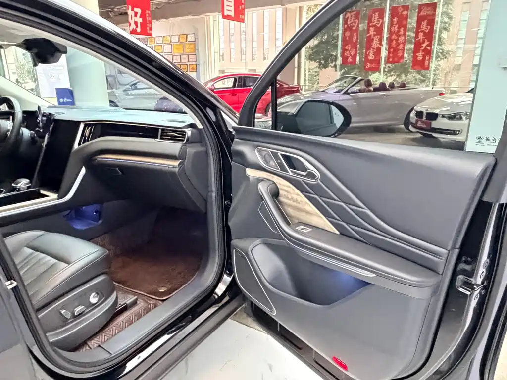 Hongqi Hongqi HS7 2023 2.0T Automatic AWD Flag Enjoyment Edition Six Seats 2023 - thumbnail 19