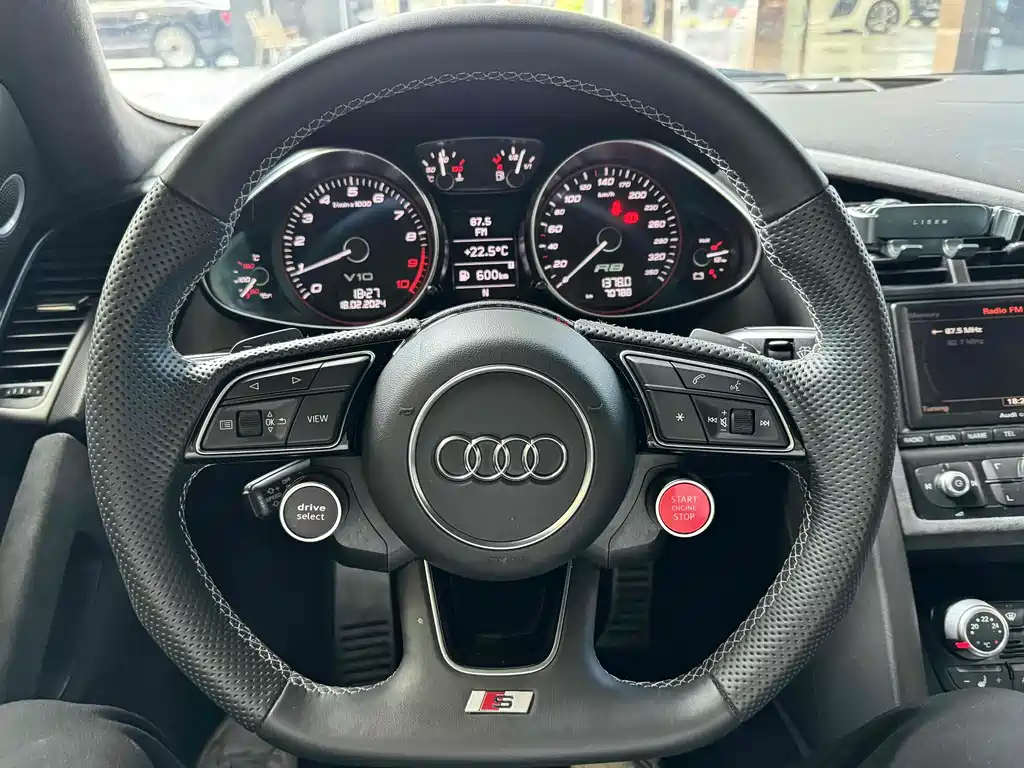 Audi Audi R8 2010 5.2 FSI quattro 2011 - thumbnail 5