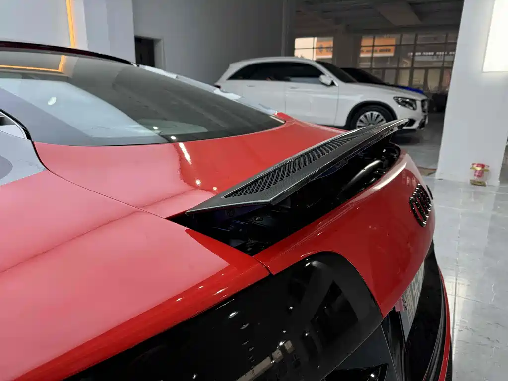 Audi Audi R8 2010 5.2 FSI quattro 2011 - thumbnail 14