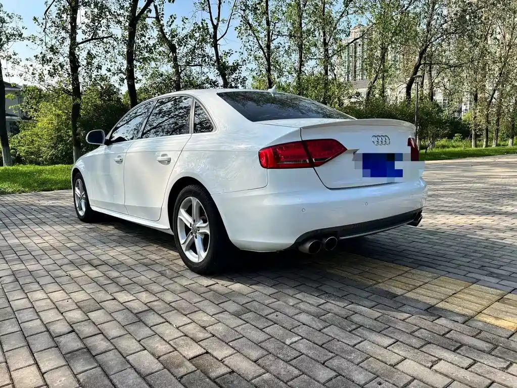 Audi Audi A4L 2012 2.0 TFSI Automatic Comfort Model 2012 - thumbnail 7