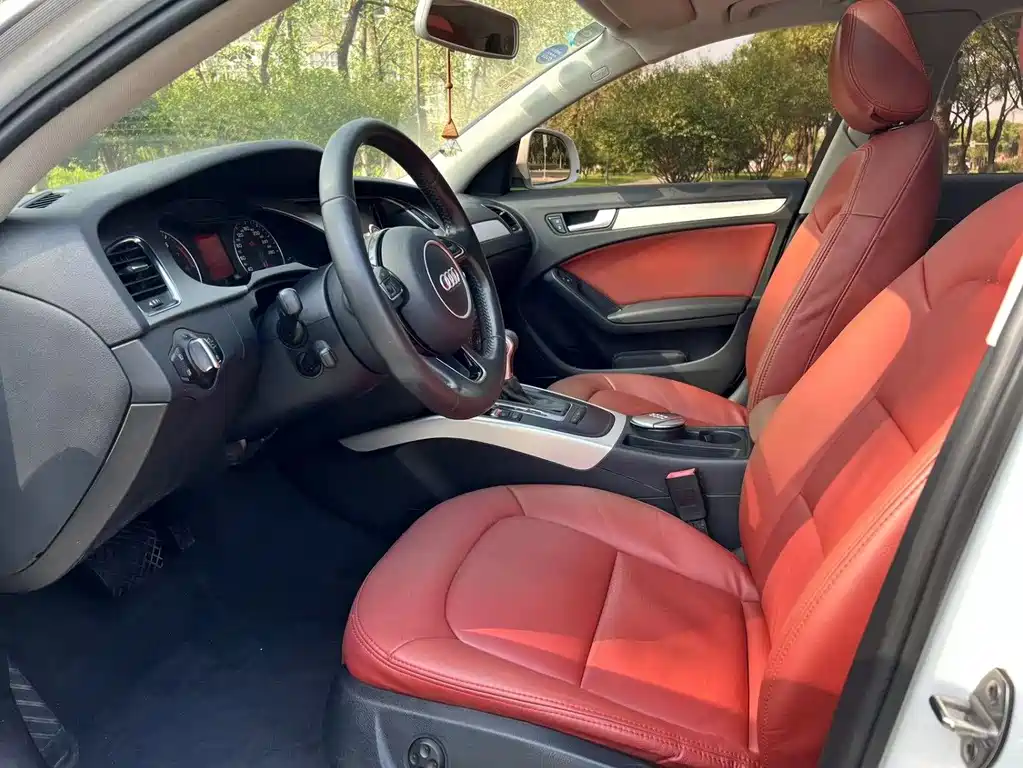 Audi Audi A4L 2012 2.0 TFSI Automatic Comfort Model 2012 - thumbnail 10