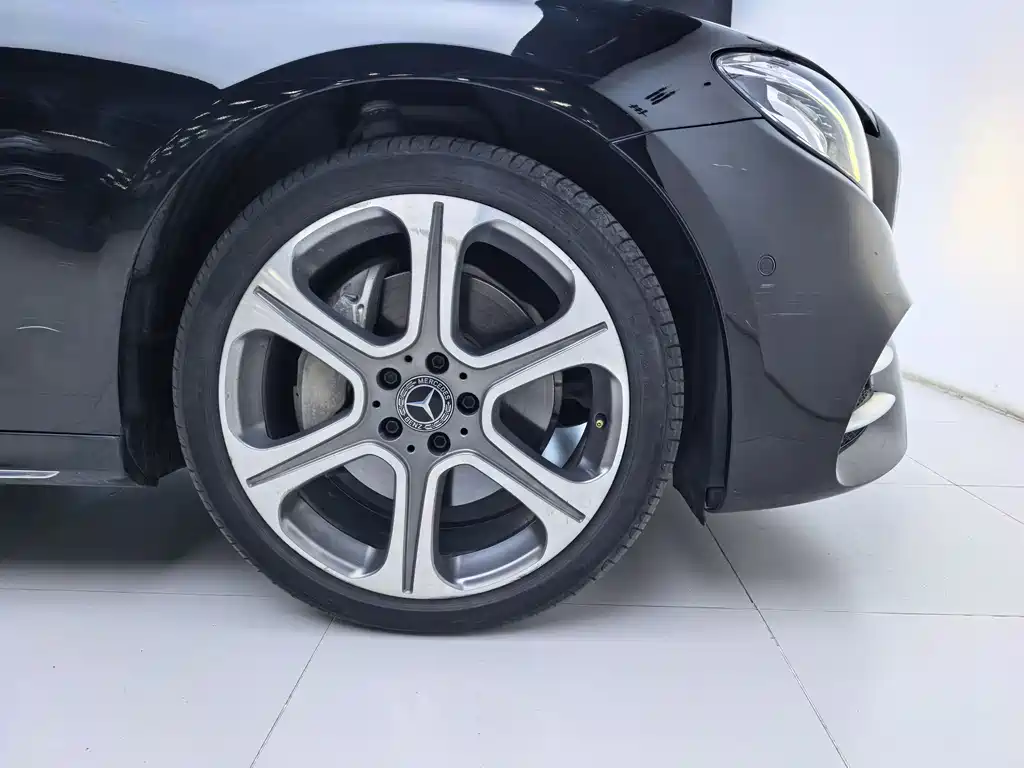 Mercedes-Benz Mercedes-Benz E-Class 2018 E 300 L Sport Luxury Edition 2017 - thumbnail 17