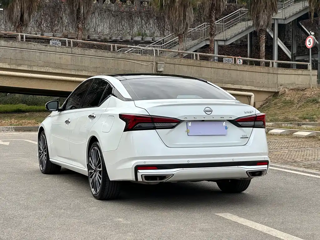 Nissan Nissan Altima 2022 2.0T XL Premium Edition 2024 - thumbnail 4