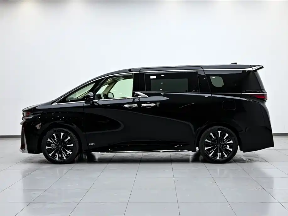 Toyota Alphard 2024 Crown Hybrid 2.5L Executive Premium Version 2026 - thumbnail 5